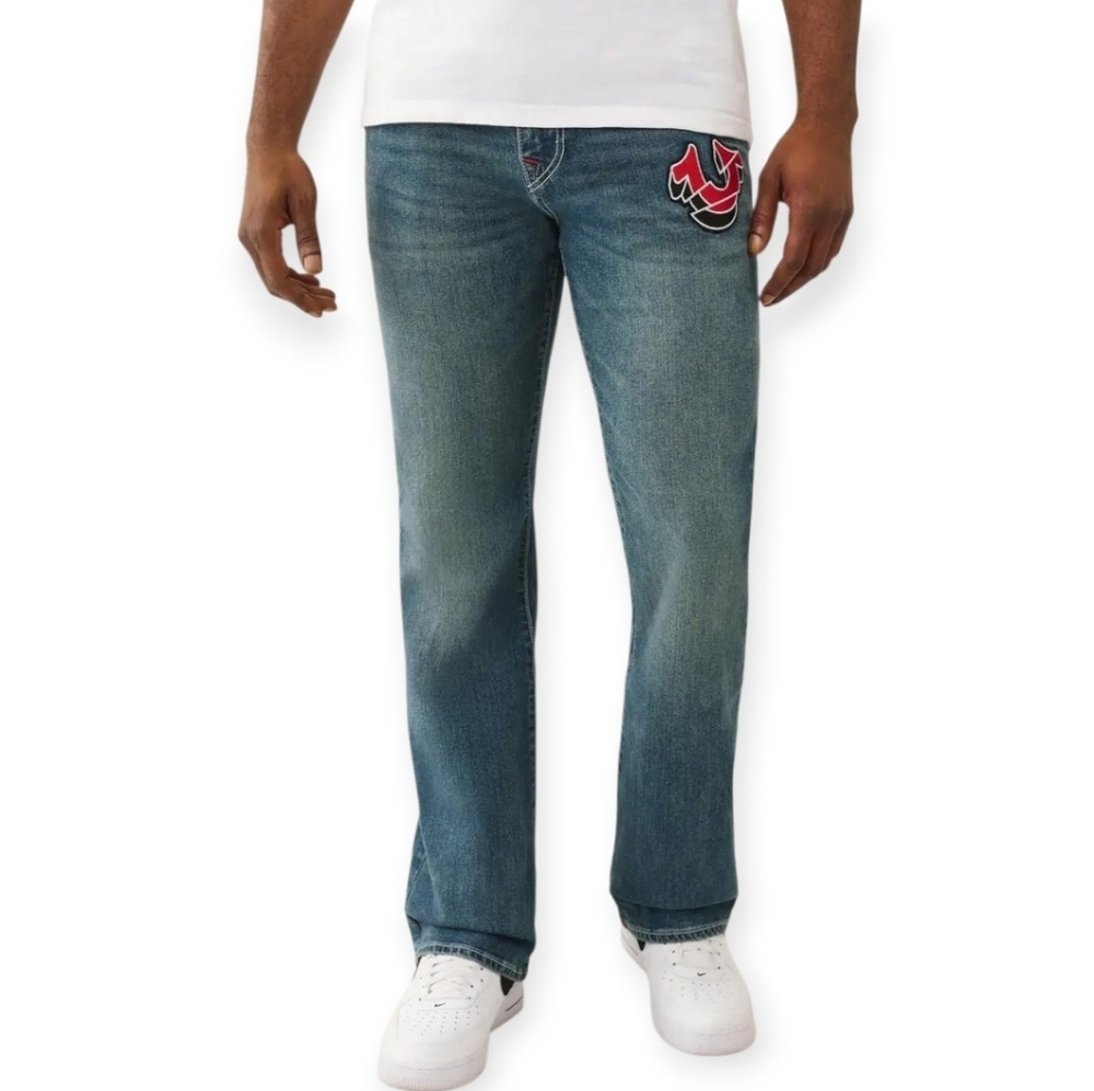 TRUE RELIGION Men's Billy Relaxed Bootcut Jeans with Red Patch WAIST 33